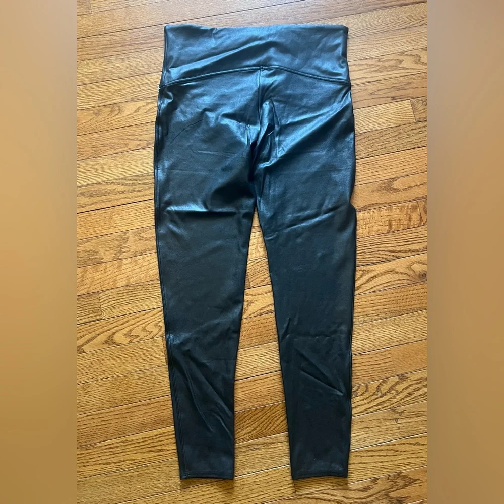 SPANX Faux Leather Leggings Black Plus Size 2X - Picture 2 of 9
